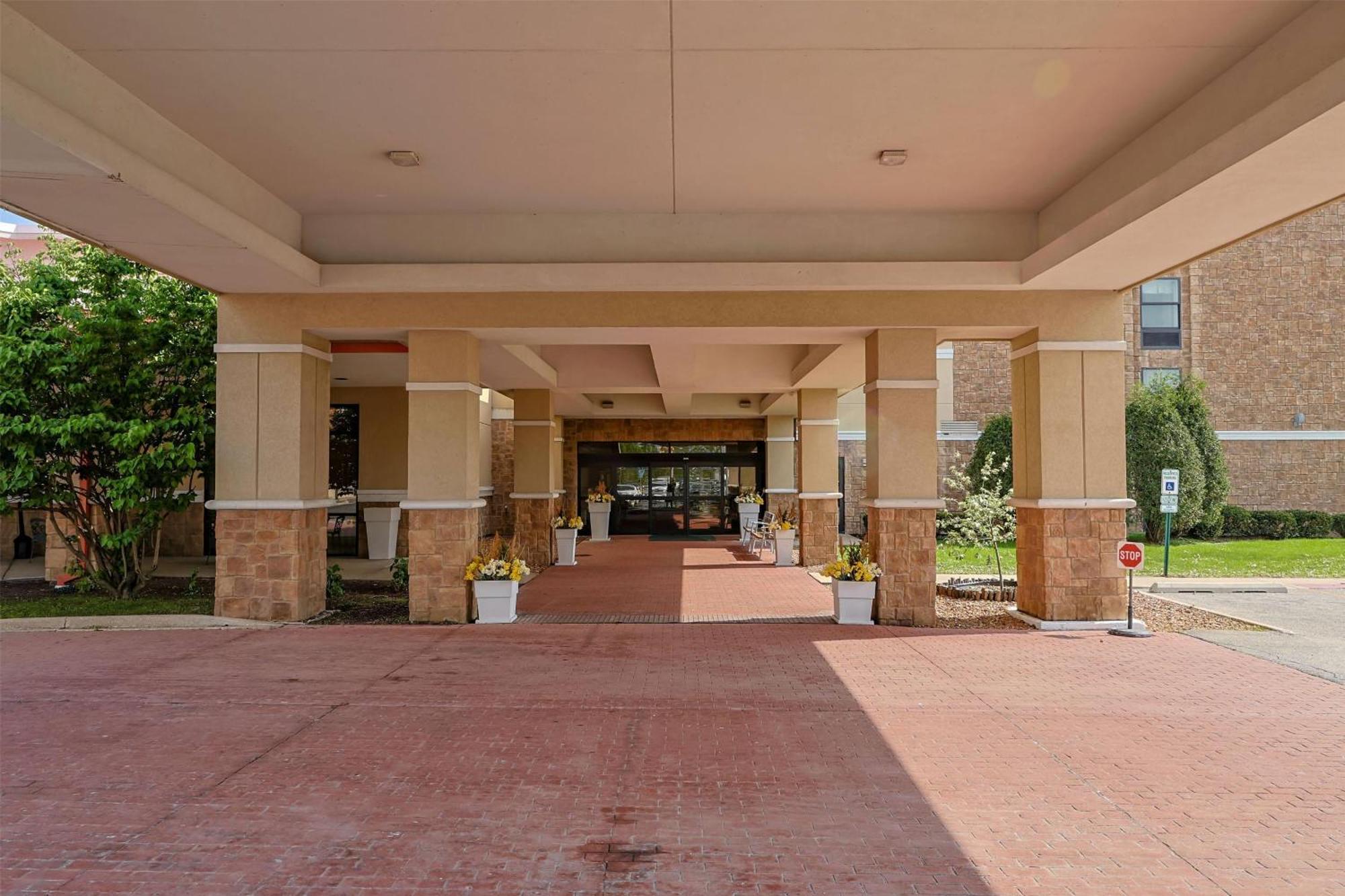 Hotel Gurnee Exterior photo